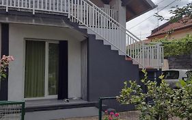 Apartman Breza